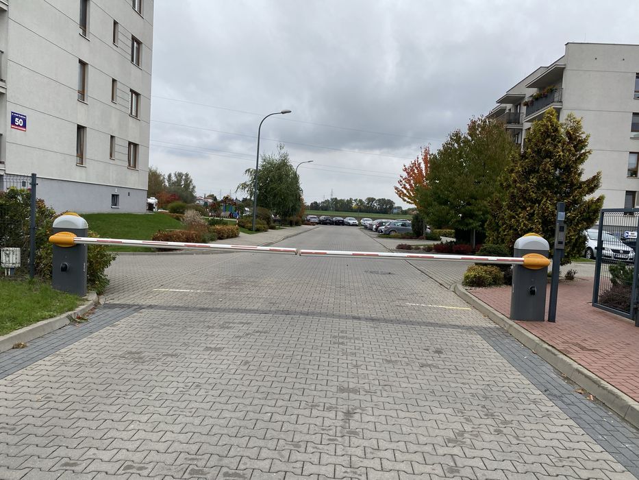 Sprzedam garaż REZERWACJA !!!