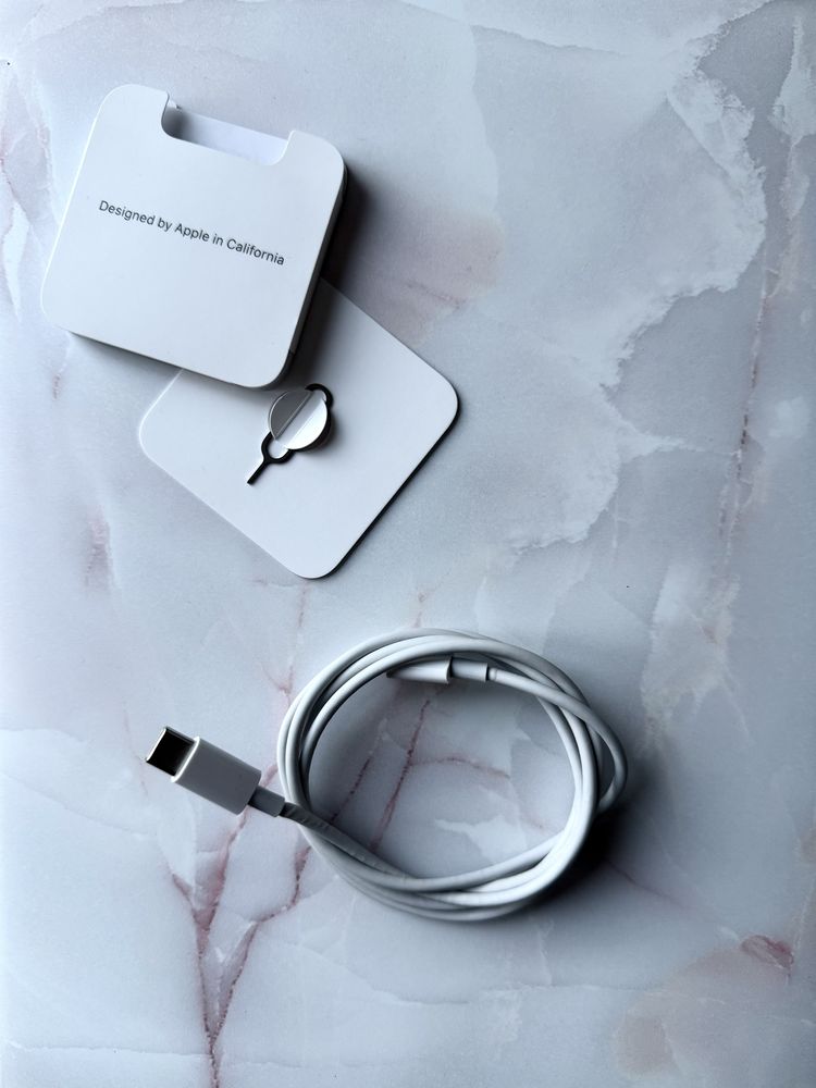 SPRZEDAM iPhone 13 Mini 512GB - podróżnik i twórca!