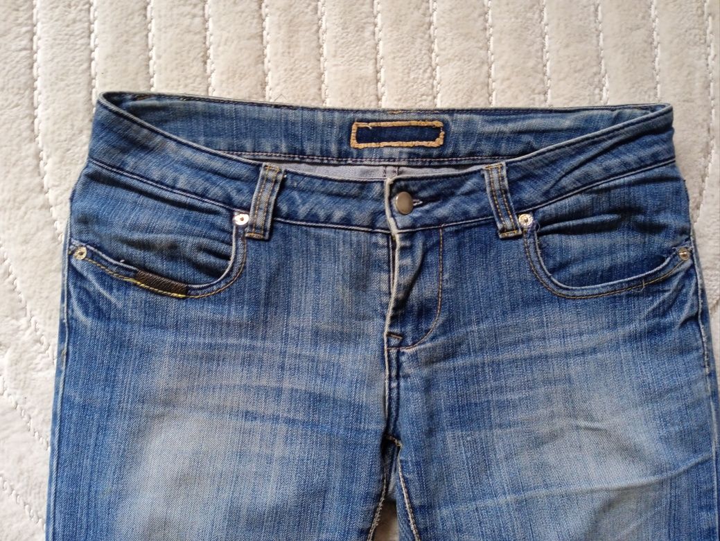 Louis Vuitton Spodnie damskie jeansy lv 40 stan dobry Zara ubrania