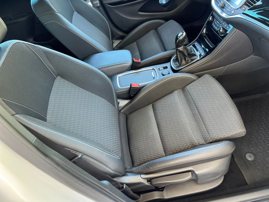 Опель Астра К 2017