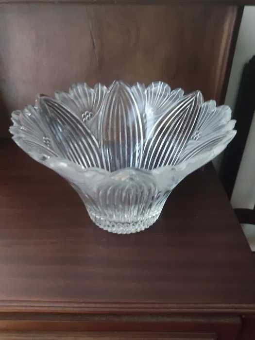 Fruteiras e saladeira