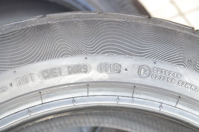 Continental 205/55 R17 V XL 95V 7mm. Stan jak nowa. Letnie.