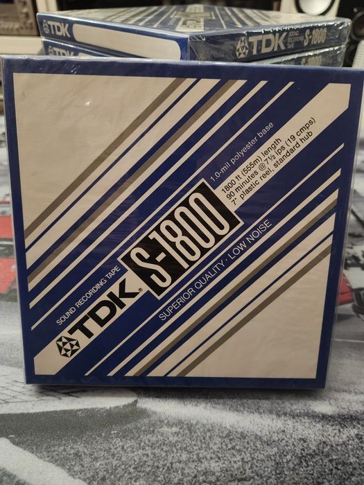 Магнитная лента/катушки/бабины TDK