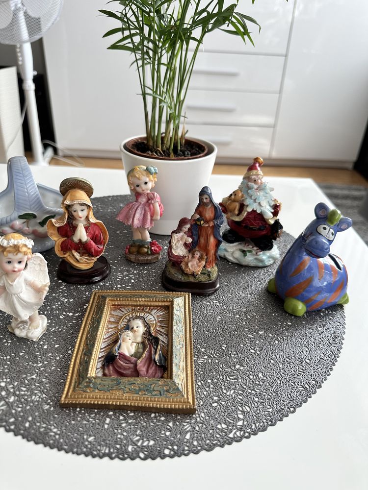 Figurki dekoracyjne aniołki skarbonka Mikołaj koszyczek zestaw 9 szt