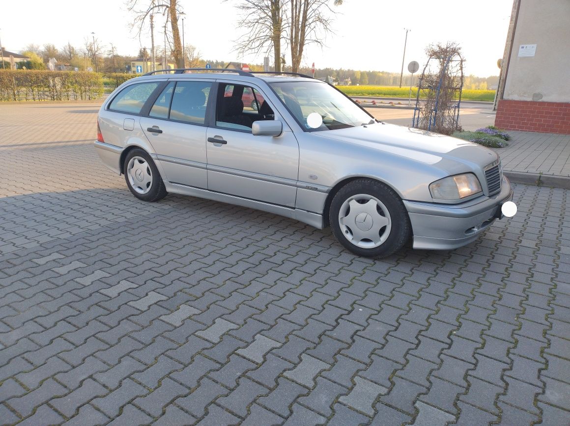 Mercedes C200 automat Esprit niski przebieg zabany