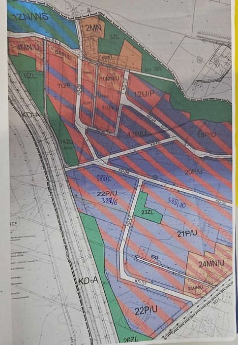 Ziemia przemysłowa w Lubiczu przy autostradzie