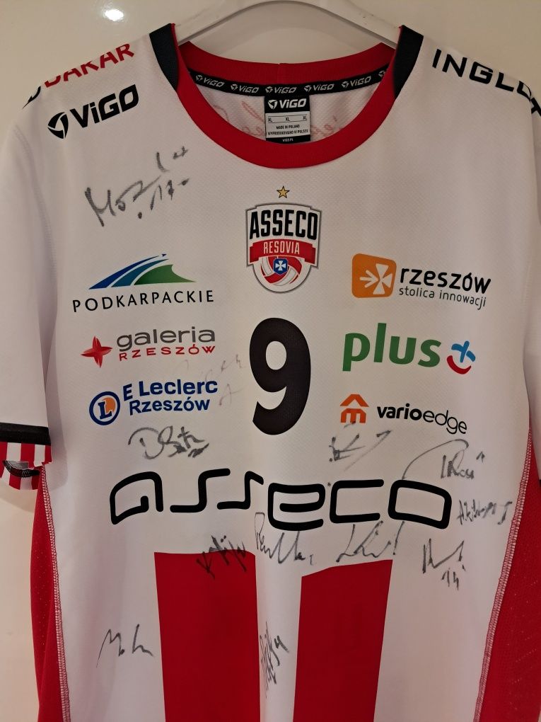 Koszulka Resovia Rzeszów-Rossard, autografy.