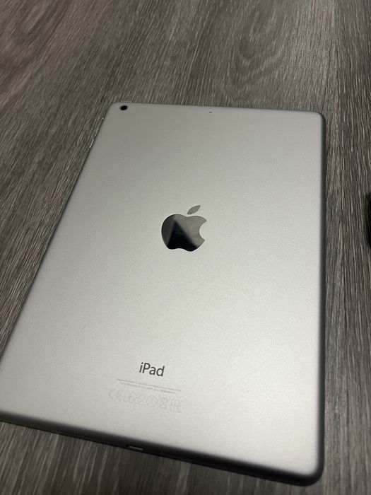 iPad Air 1 com carregador original