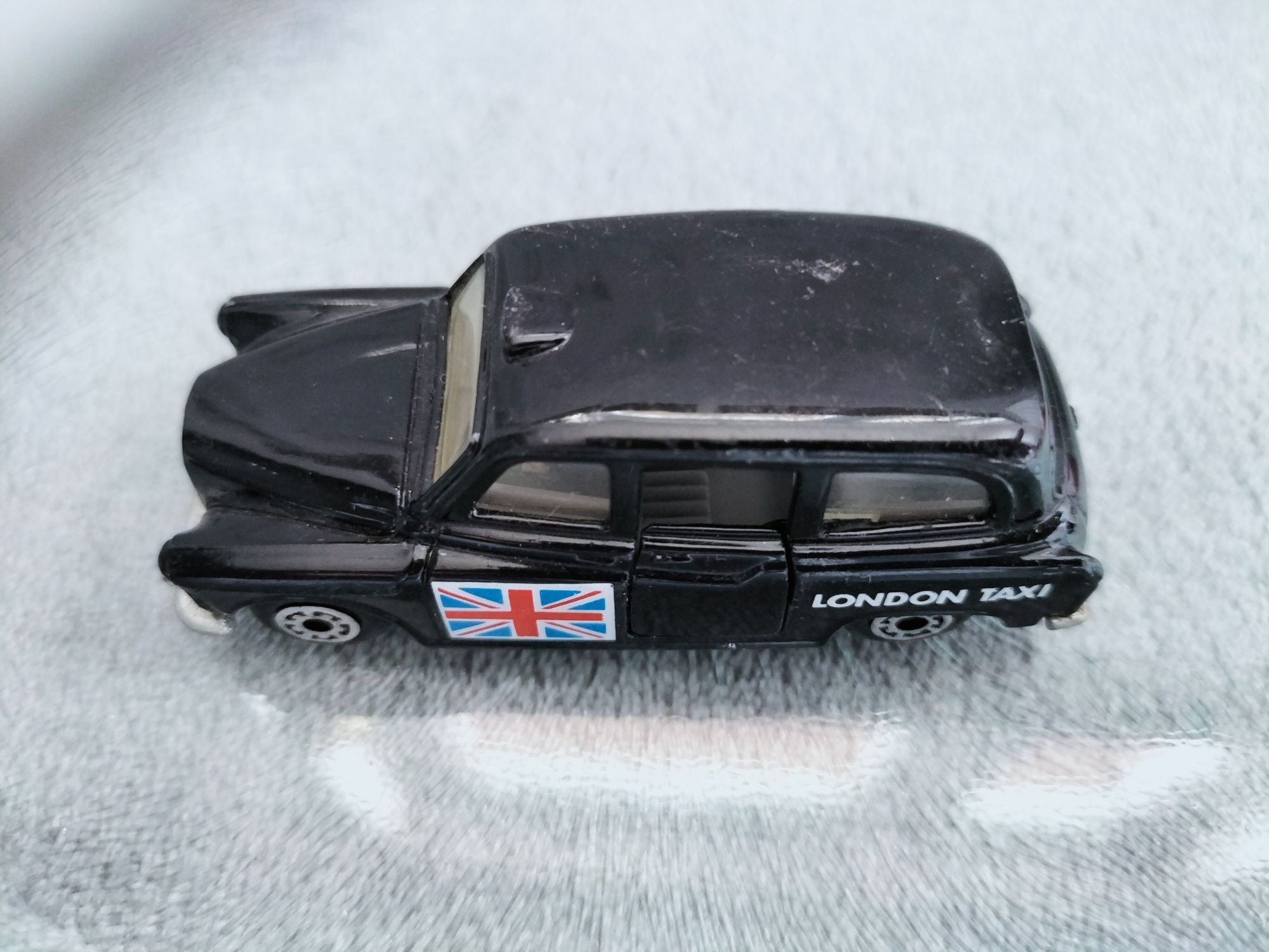 Matchbox 1986 London Taxi FX4R 1:60