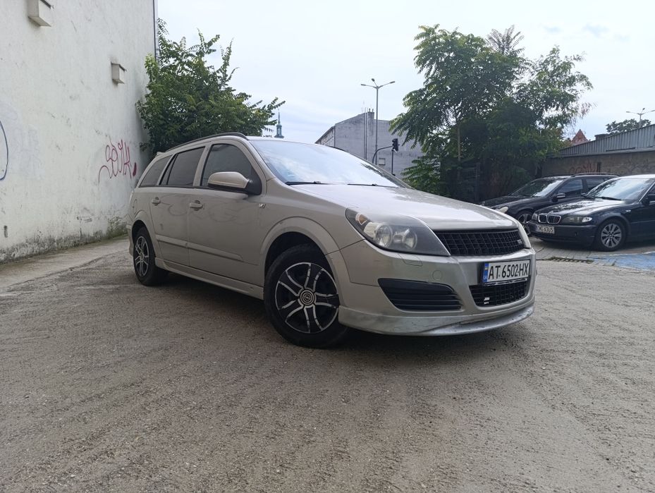 Продаж Опель Астра Н (2006)