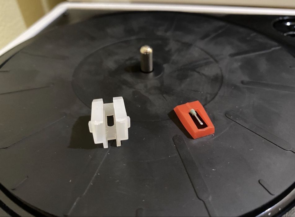 Вініловий програвач GS1000 Groove