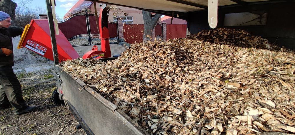 Вывоз веток, дробление, щепа, измельчение веток.