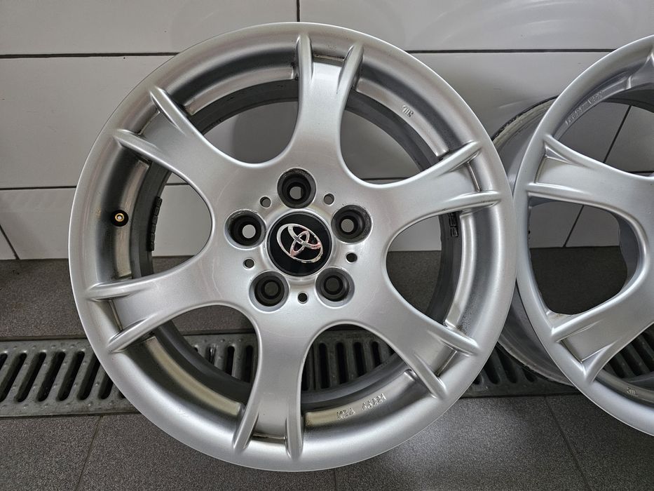Alufelgi 16 5x114,3 Toyota Auris Corolla Verso Avensis Rav4 Suzuki