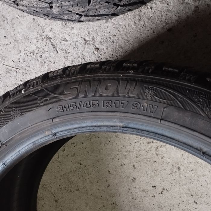 Opony zimowe komplet 4szt 6mm 215/45r17 22r kormoran snow 225/45r17