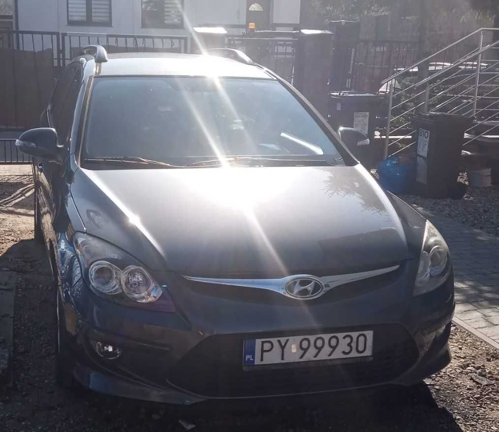 Hyunday i30 116koni 6 biegowa skrzynia bogate wyposażenie 2010 rok