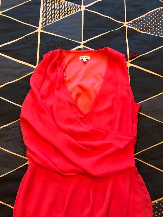 Malinowa czerwona sukienka zwiewna mgiełka podszewka RIVER ISLAND XS S