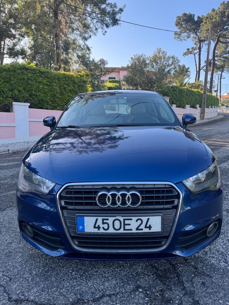 AUDI  A1   1.6 TDi  DIESEL  ANO 2010   AR CONDICIONADO
