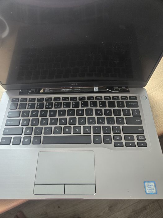 Laptop Dell Latitude uszkodzony na części
