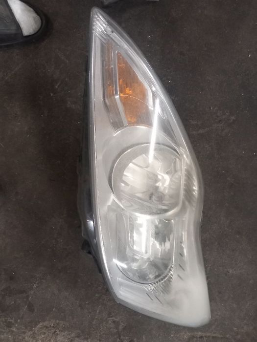 Lampa ford Focus mk2 lift