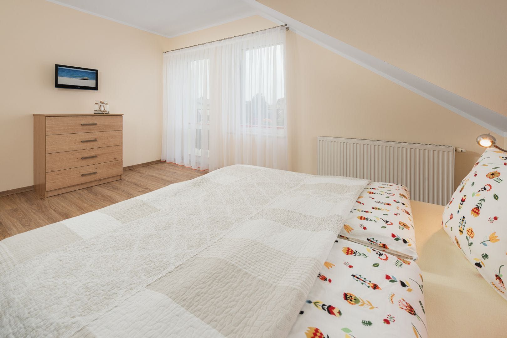 Karwia Duże Apartamenty dla rodzin z dziećmi - Kwatery Blisko Plaży