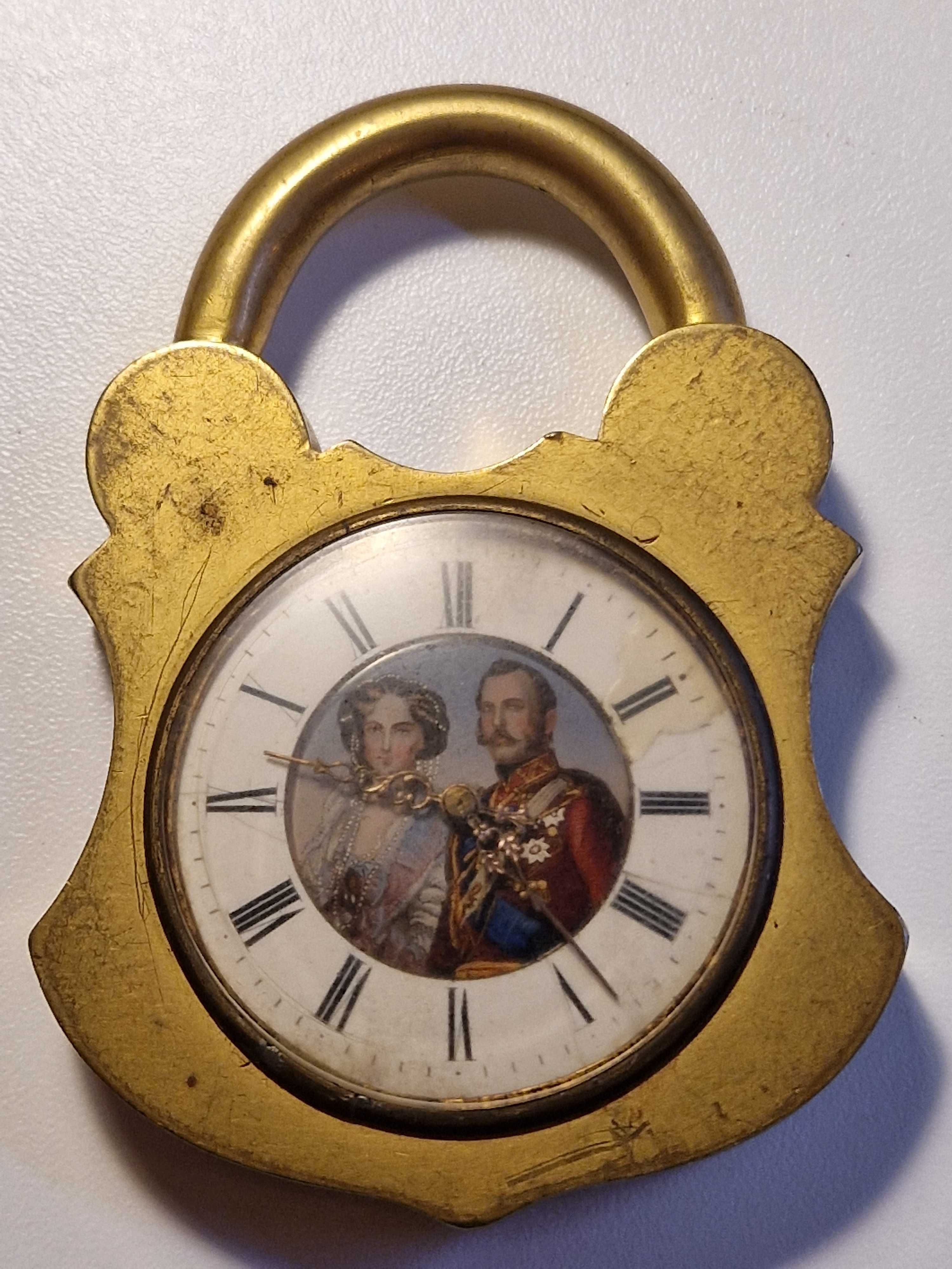 Zegarek  Prince  Swiss oprawiony w kłódce , lata 20 XX w.