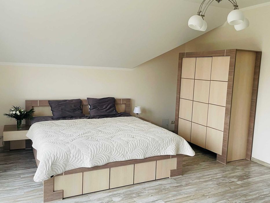 Komplet mebli - sypialnia - łóżko, szafa, komoda (komody) z szufldami