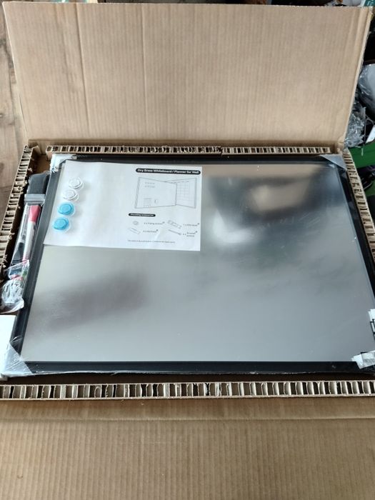 Tablica magnetyczna, suchościeralna