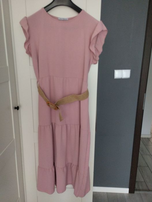 Sukienka włoska pudrowy róż uniwersalna raz założona