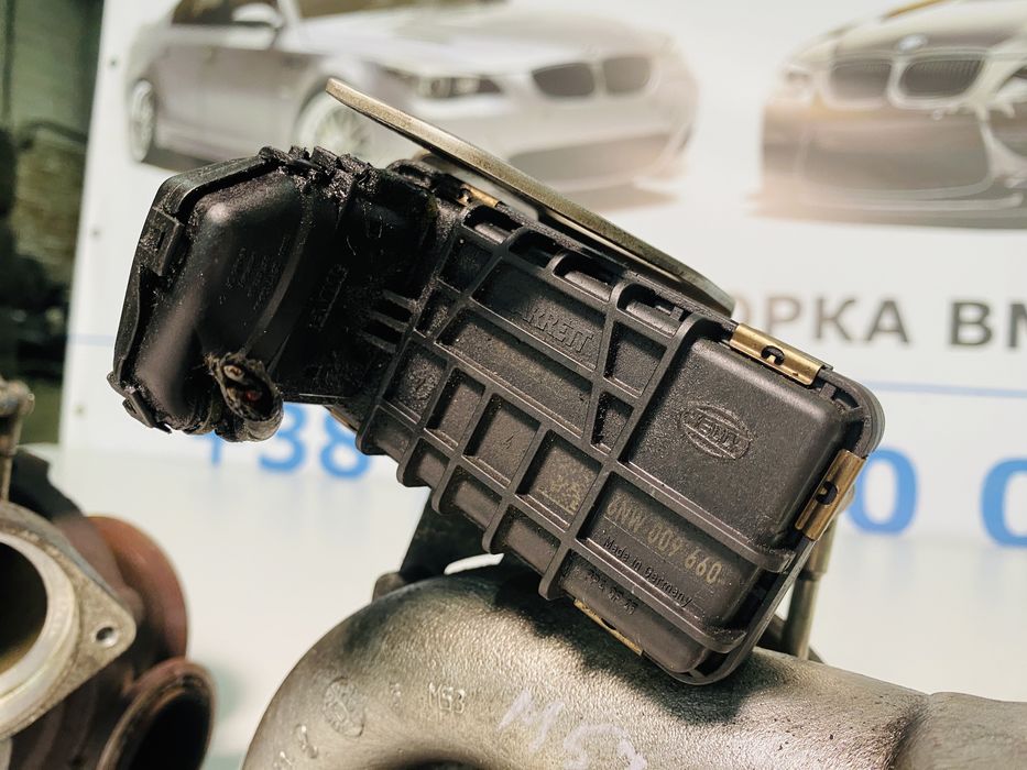 Турбіна BMW E60 E61 M57n2 3.0 Дизель Турбина М57н2 Е60 Актуатор