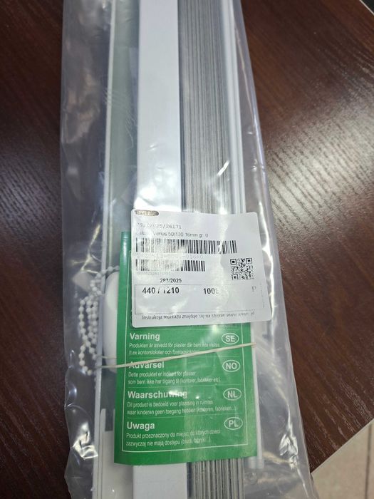 Żaluzje wewnętrzne VENUS 16 MM