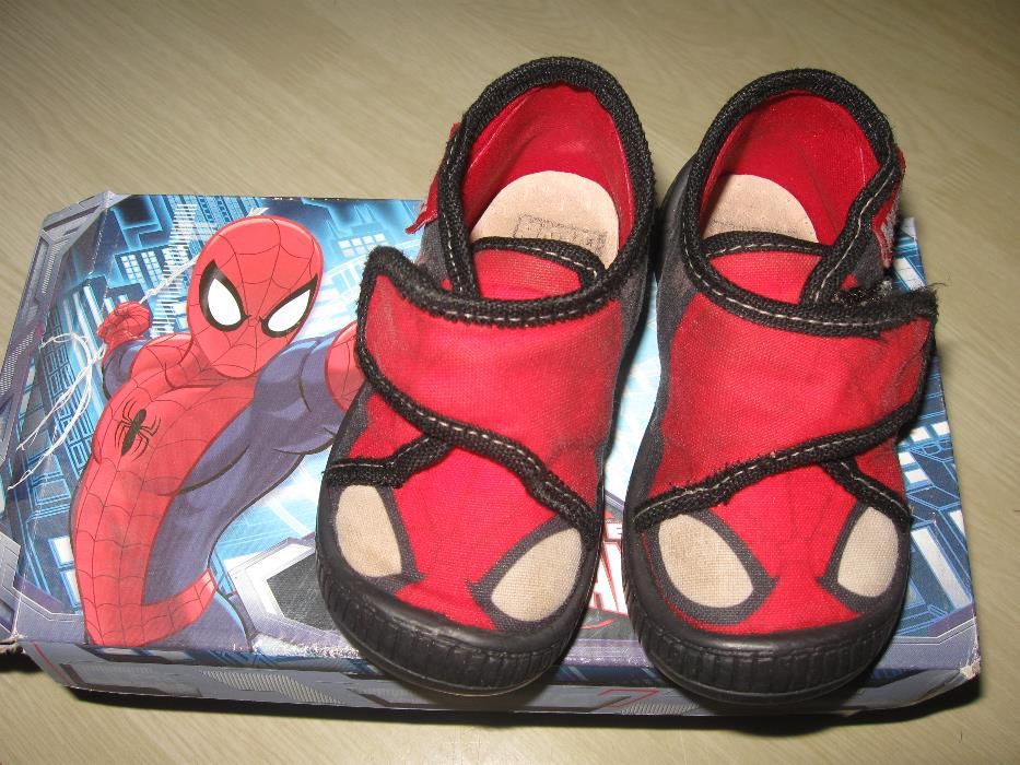 Buty spider-man rozmiar 20