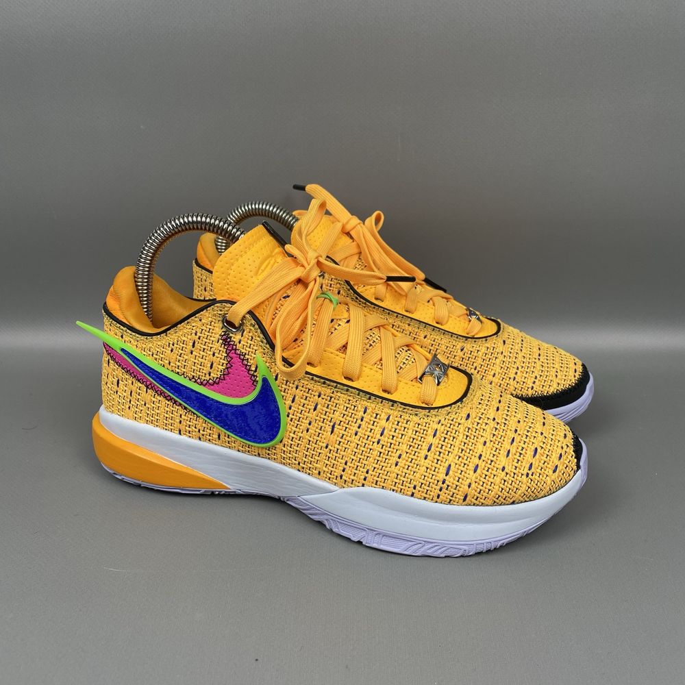 Кросівки Nike Lebron 20 Basketball Shoes Yellow DJ5423-801 Оригінал