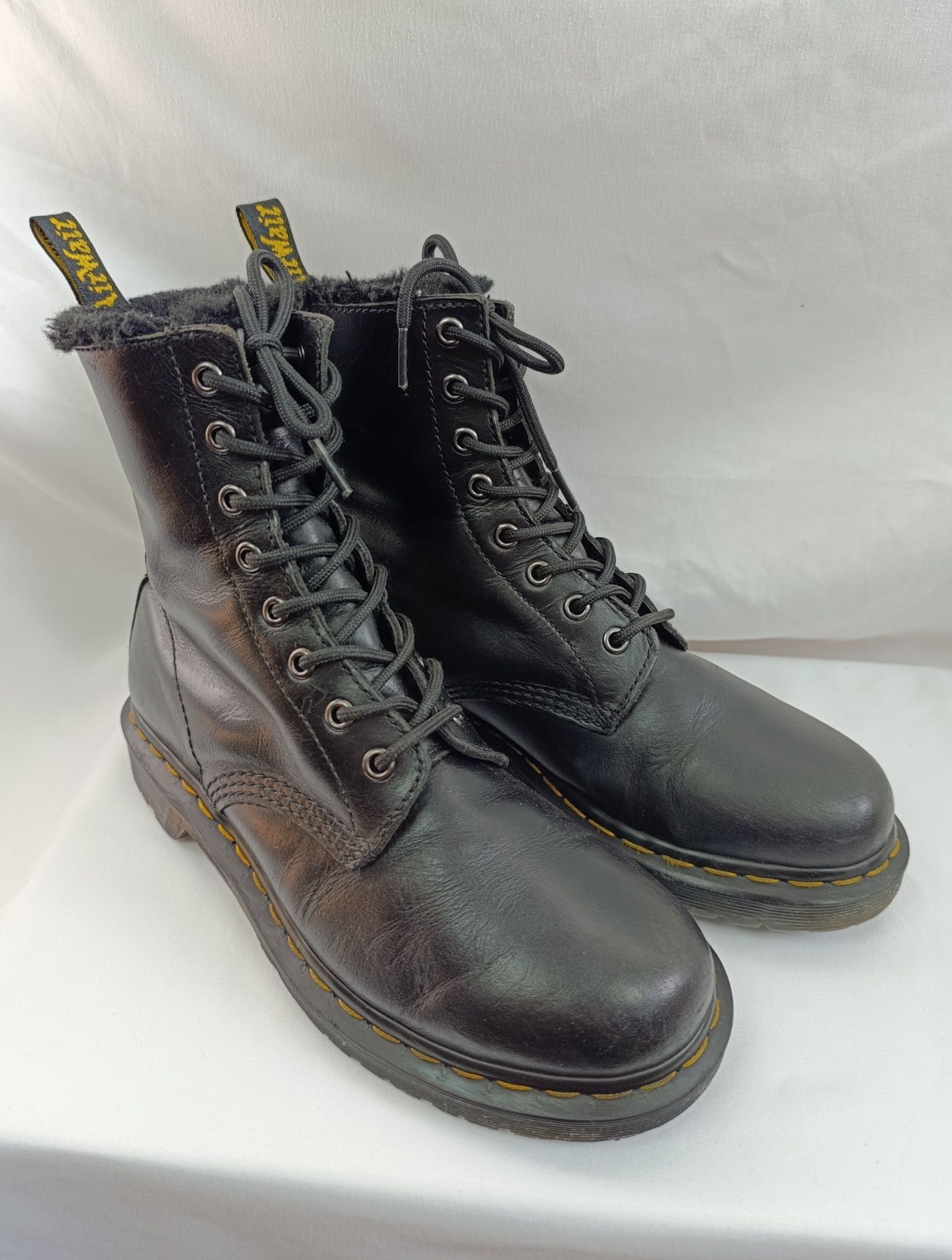 Buty Dr. Martens 1460 Serena 40 Wysokie Czarne Ocieplane