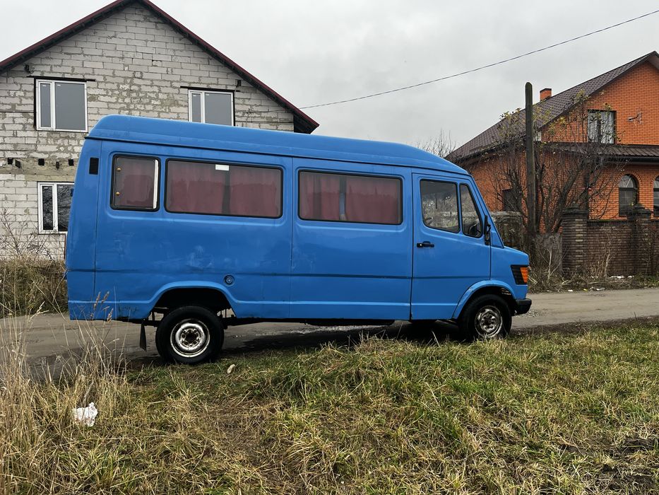 Mercedes-Benz T1 209 | 3.0 OM617 | Пасажир 13+1 | 1983 рік