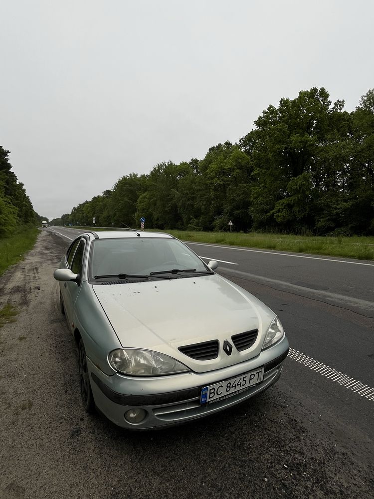 Продам авто Renault Megane 1