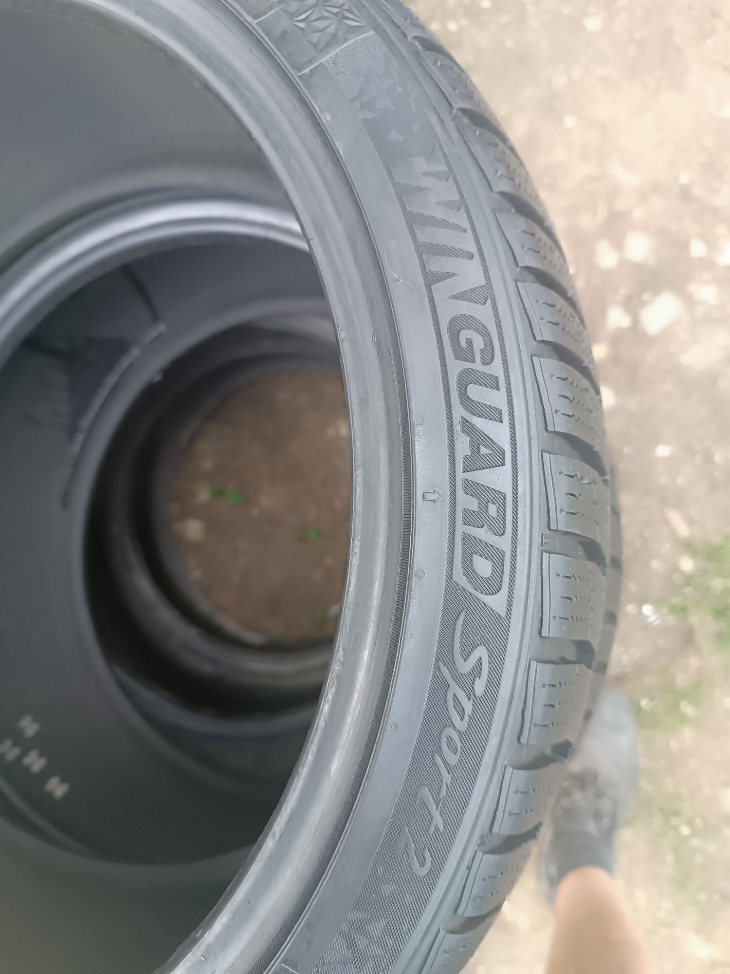 Sprzedam prawie nowe opony Nexen 205/40 r17