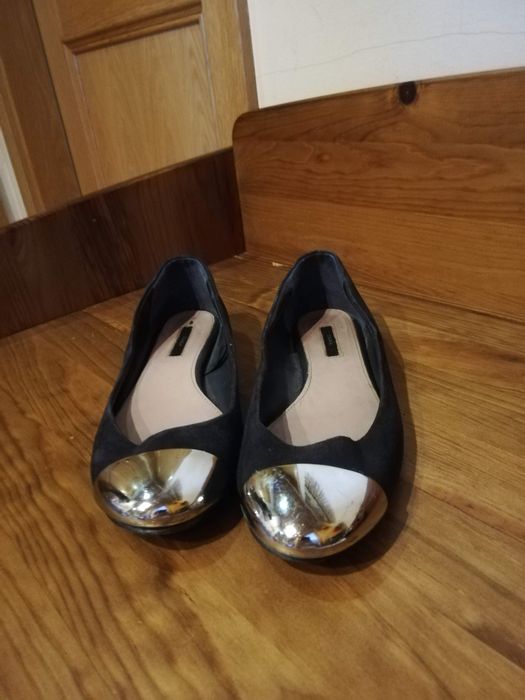 Sapato preto ponta metal