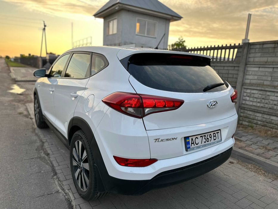 HYUNDAI Tucson 2017 рік