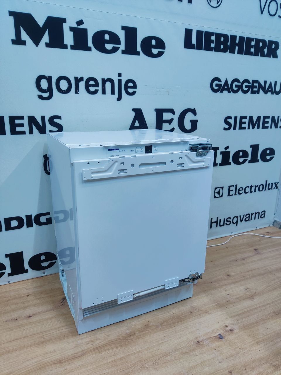 Эксклюзив! Вбудований холодильник LIEBHERR™ UIK 1620 під стільницю!