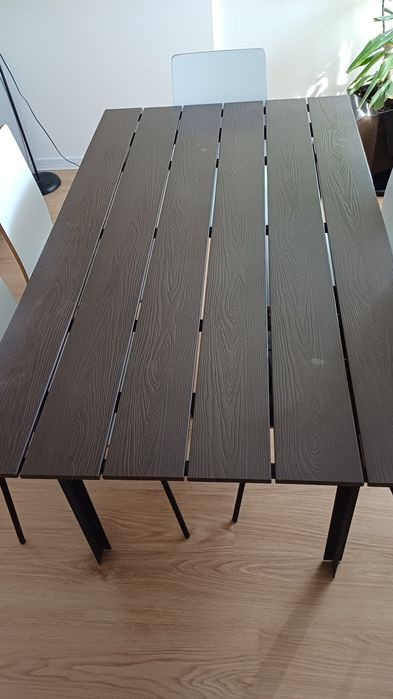 Mesa de sala marrom bom estado