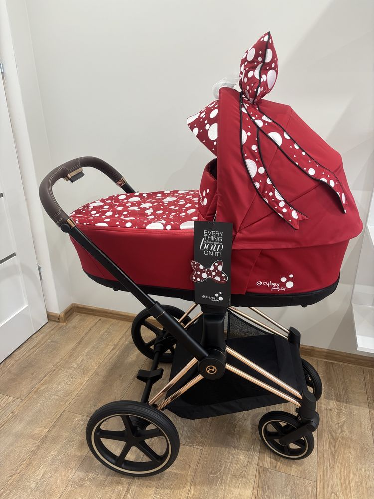 Cybex priam jeremy scott petticoat gondola