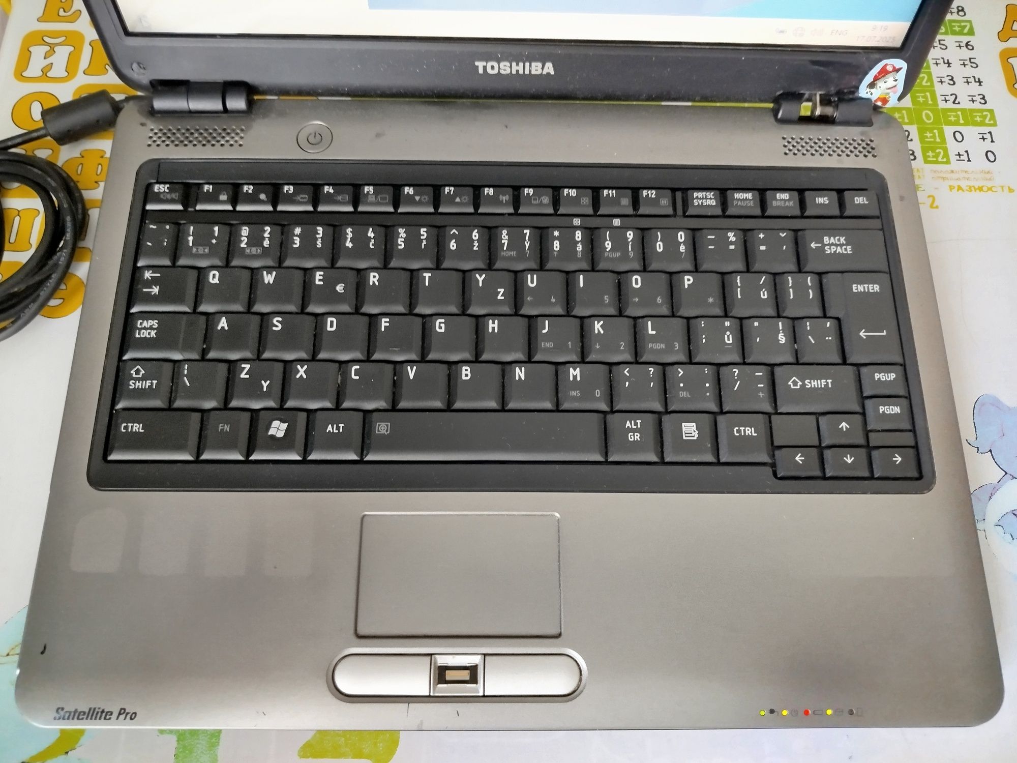 Ноутбук Toshiba U400 Проц.Core T5850двлхядернтй 2.16GHz