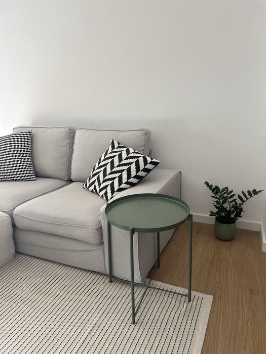 Sofa ikea 2 lugares cinza claro