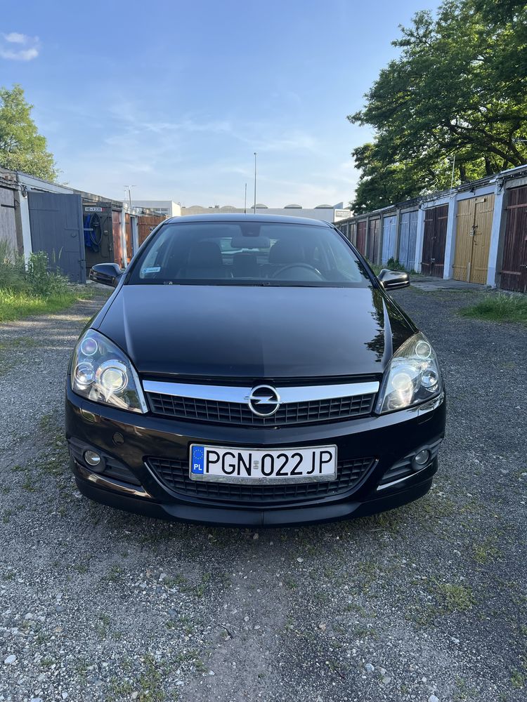 Opel Astra H GTC