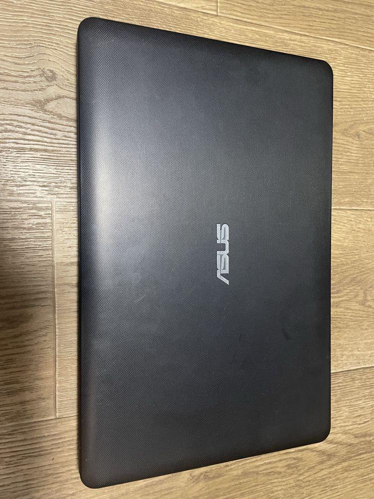 Ноутбук Asus X751S