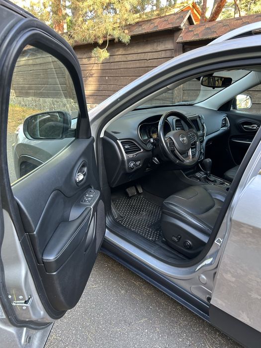 Jeep Cherokeee 2020 3.2