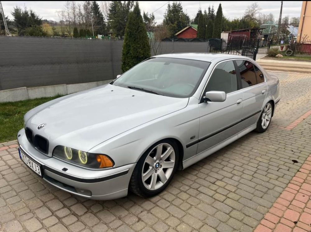 Sprzedam BMW e39 535i V8 * orginał lakier  *  Bezwypadek *