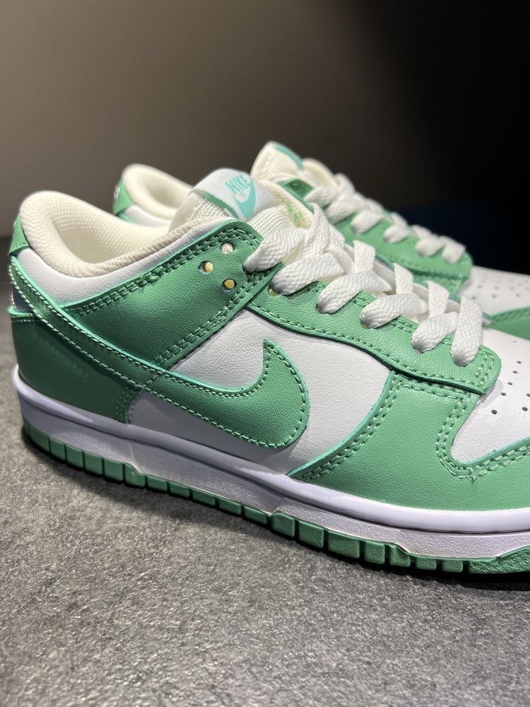 кроссовки nike dunk low