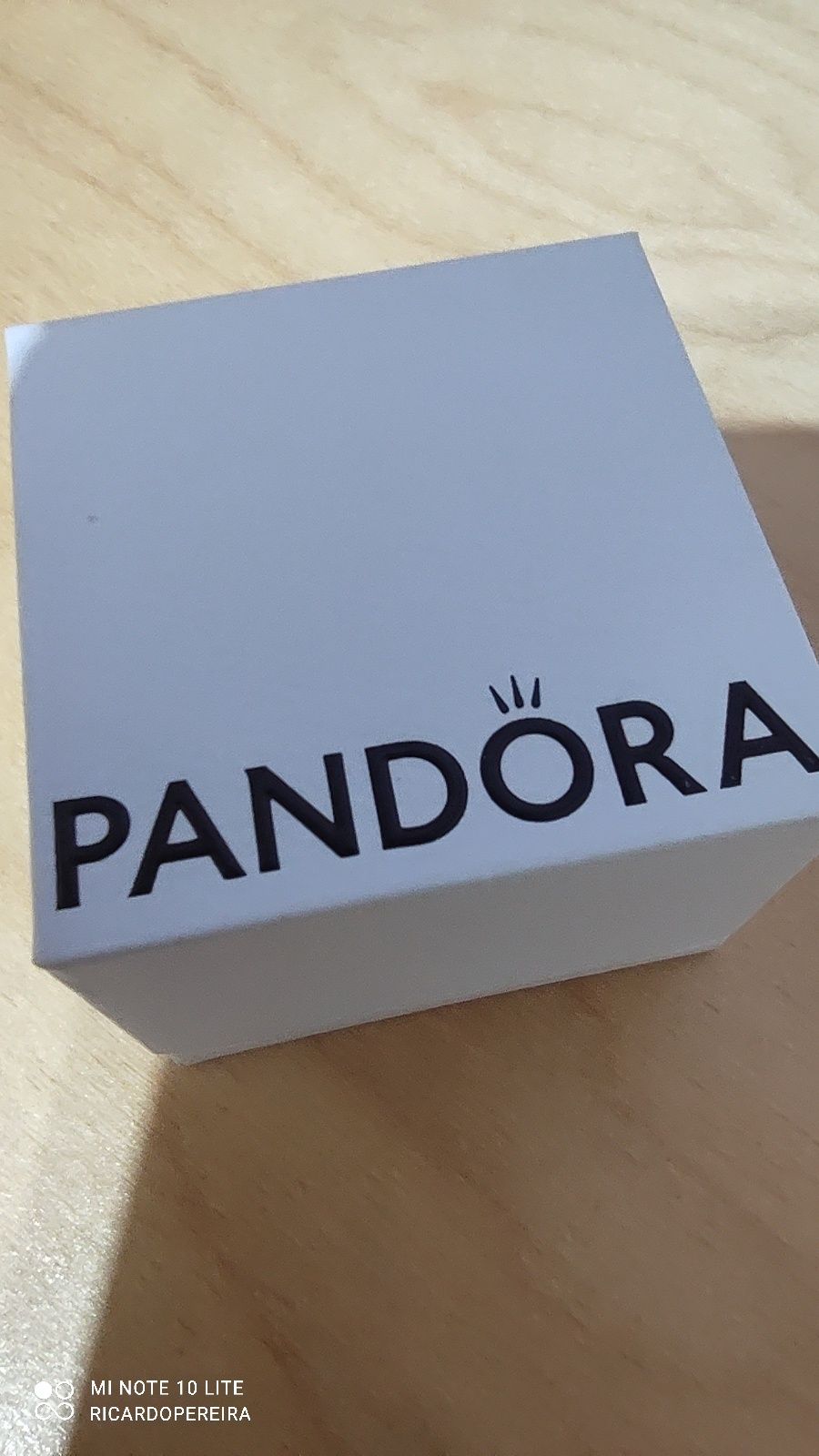 Vendo anel novo Pandora