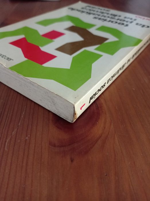 Teorias da personalidade na dinâmica social